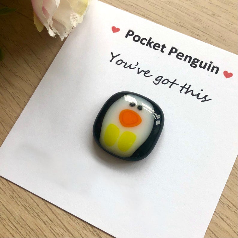 (❤️Early Mother's Day Promotion- SAVE 49% OFF)A Little Pocket Penguin Hug