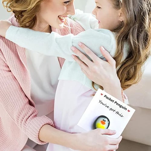 (❤️Early Mother's Day Promotion- SAVE 49% OFF)A Little Pocket Penguin Hug